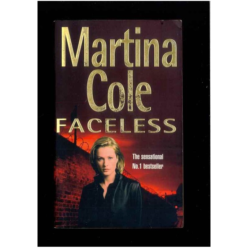 Faceless di Cole Martina