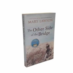 The other side of the bridge di Lawson Mary