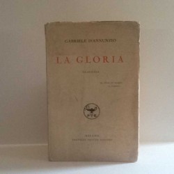 La gloria di D'Annunzio...