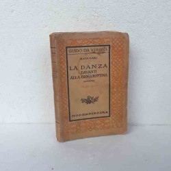 Mata Hari la danza davanti...