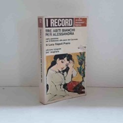 Tre abiti bianchi per...