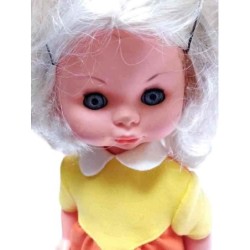 Bambola Minuccia anni 70